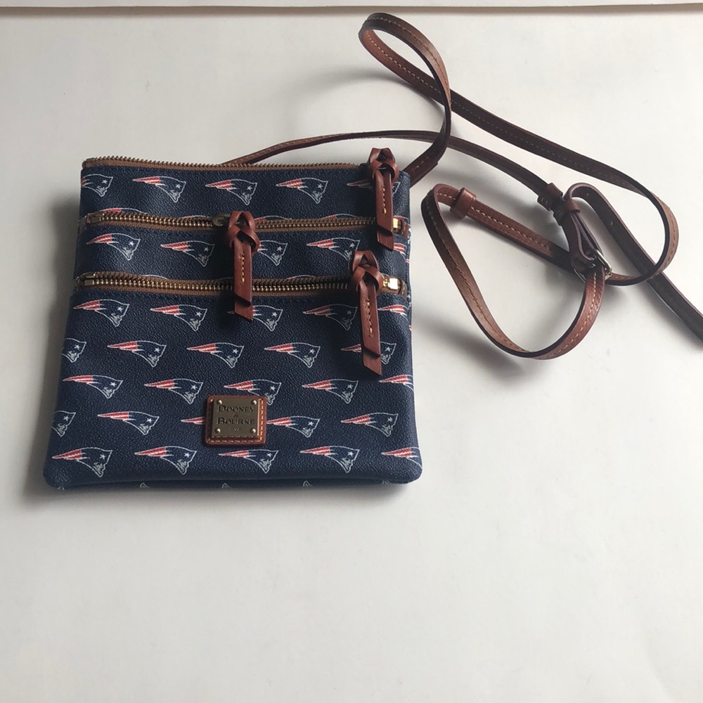Dooney & Bourke New England Patriots Bag - Picture 2 of 8